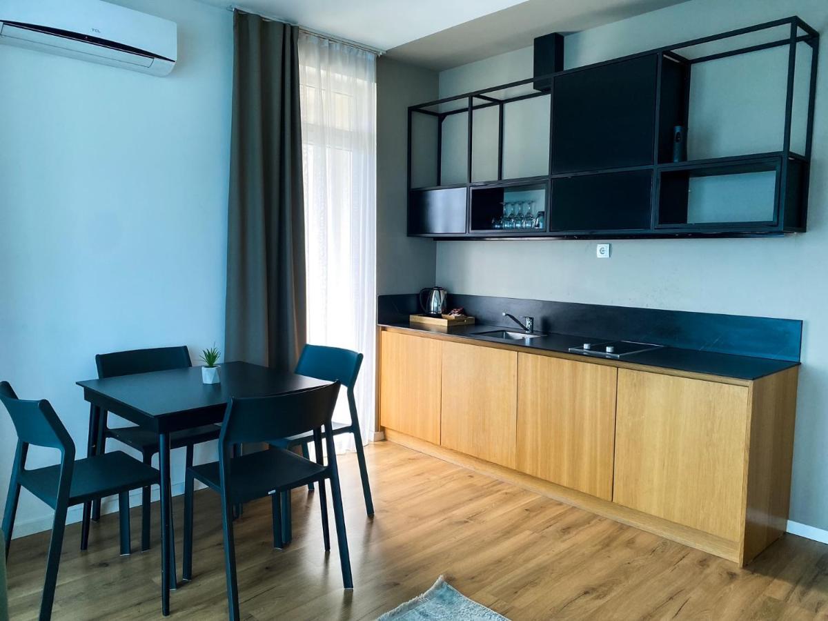 Swiss Apartments Prishtina Priștina Exterior foto